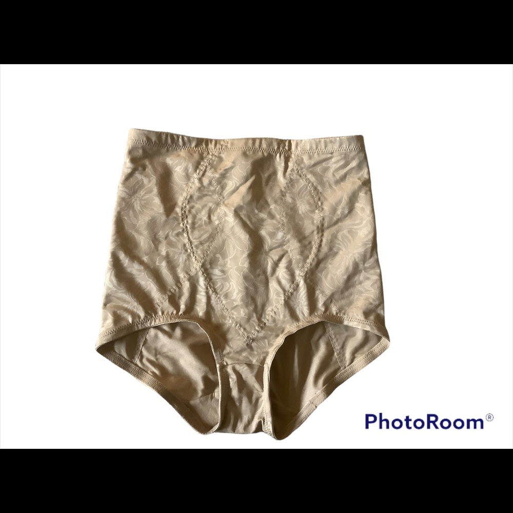 Women shapewear by Maidenform size large